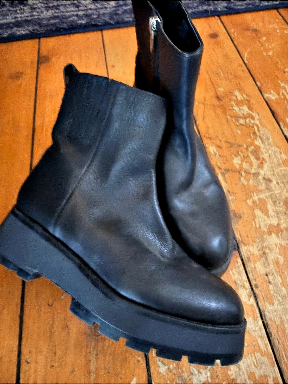 Vince Camuto Womens P Fredery Lug Sole Ankle Boot P Fredery Black Lug Sole Ankle